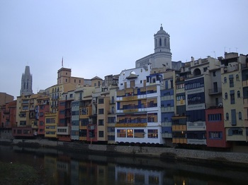 Girona04_from_Pont.de.SantAgusti.JPG