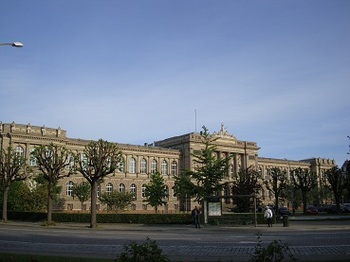 Neustadt_PalaisUniversitaire.JPG